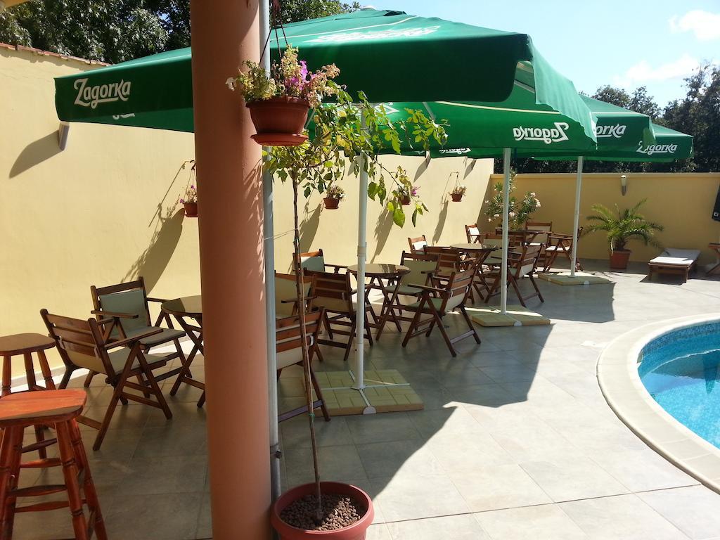 Family Hotel Dayana Beach Sinemoretz Exterior photo