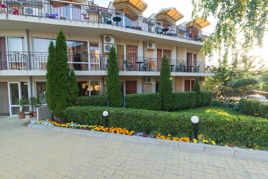 Family Hotel Dayana Beach Sinemoretz Exterior photo